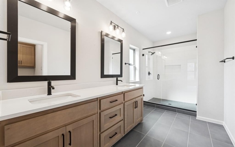 4839 Fuller Court #705, Irving, TX 75038, 3 Habitaciones Habitaciones , ,2 BañosBaños,Residential,En Venta,4839 Fuller Court,0,20989913