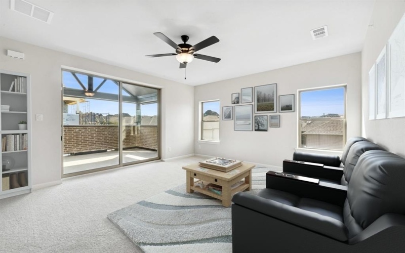 4839 Fuller Court #705, Irving, TX 75038, 3 Habitaciones Habitaciones , ,2 BañosBaños,Residential,En Venta,4839 Fuller Court,0,20989913