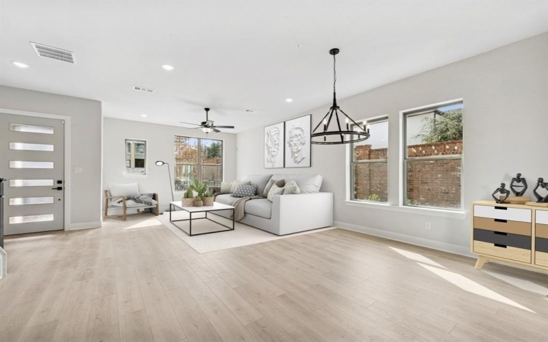 4839 Fuller Court #705, Irving, TX 75038, 3 Habitaciones Habitaciones , ,2 BañosBaños,Residential,En Venta,4839 Fuller Court,0,20989913