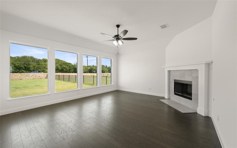 345 Paddle Boat Drive, Granbury, TX 76049, 3 Bedrooms Bedrooms, ,2 BathroomsBathrooms,Residential,For Sale,345 Paddle Boat Drive,0,20989925