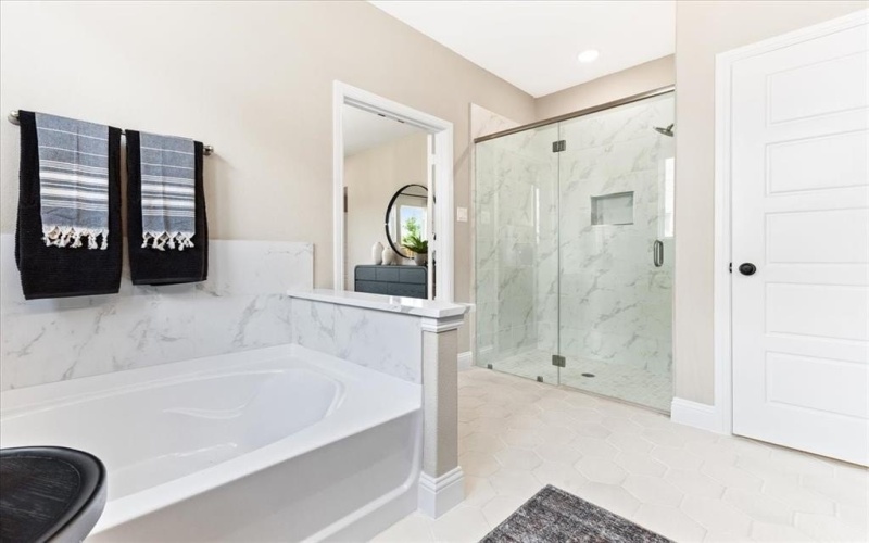 209 Evenstar Lane, Rockwall, TX 75087, 5 Habitaciones Habitaciones , ,5 BañosBaños,Residential,En Venta,209 Evenstar Lane,0,20989947