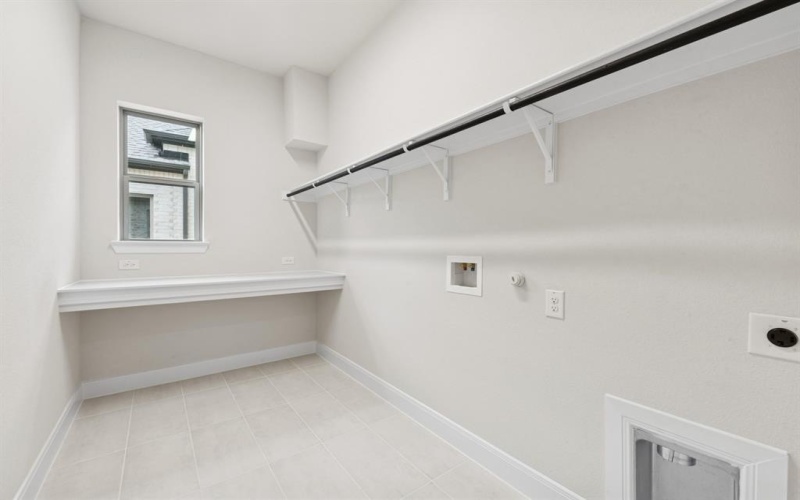600 Long Trail, Mansfield, TX 76063, 3 Bedrooms Bedrooms, ,2 BathroomsBathrooms,Residential,For Sale,600 Long Trail,0,20990077