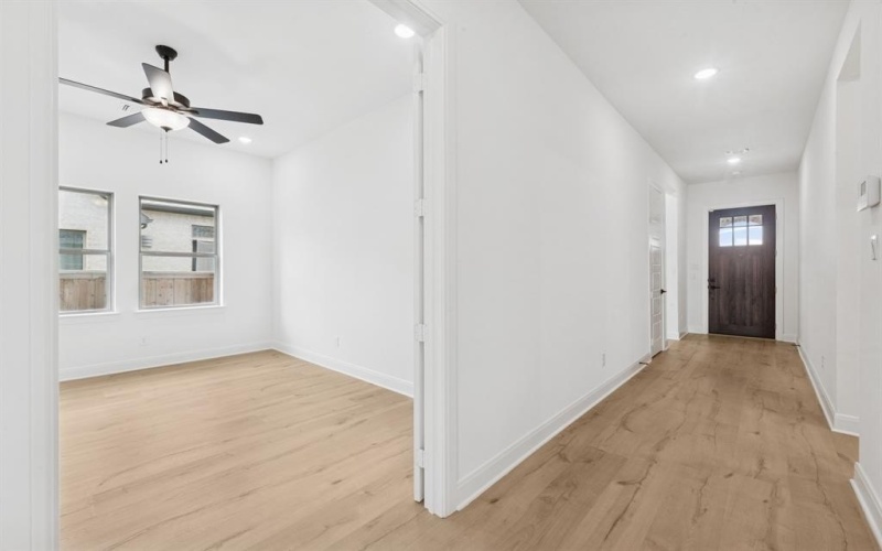 607 Long Trail, Mansfield, TX 76063, 4 Habitaciones Habitaciones , ,3 BañosBaños,Residential,En Venta,607 Long Trail,0,20990154