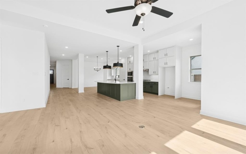 607 Long Trail, Mansfield, TX 76063, 4 Habitaciones Habitaciones , ,3 BañosBaños,Residential,En Venta,607 Long Trail,0,20990154