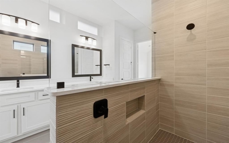 607 Long Trail, Mansfield, TX 76063, 4 Habitaciones Habitaciones , ,3 BañosBaños,Residential,En Venta,607 Long Trail,0,20990154