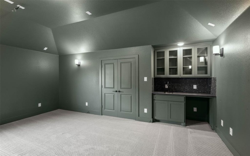 2100 Pelican Drive, Mansfield, TX 76063, 5 Bedrooms Bedrooms, ,5 BathroomsBathrooms,Residential,For Sale,2100 Pelican Drive,0,20990217