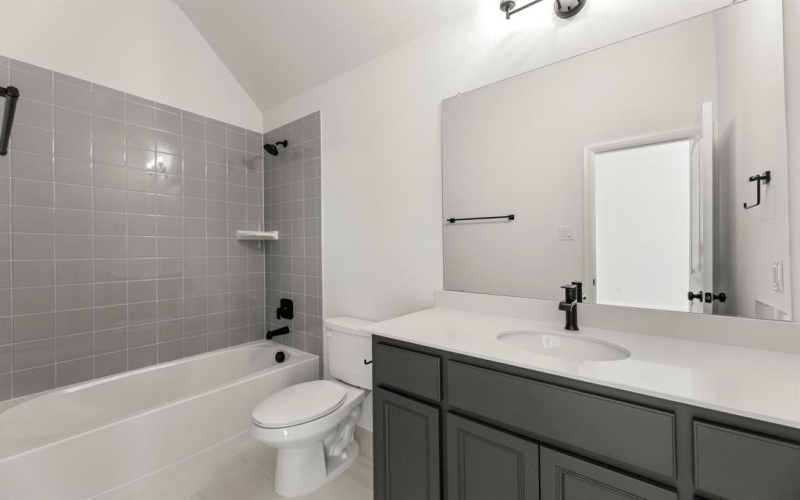 1705 Sapphire Road, Rockwall, TX 75087, 4 Habitaciones Habitaciones , ,5 BañosBaños,Residential,En Venta,1705 Sapphire Road,0,20990282