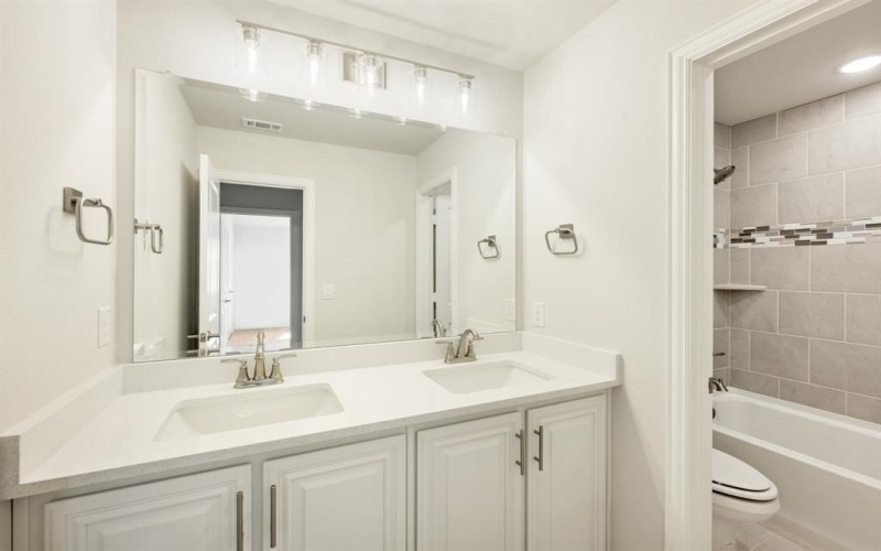 3505 Abingdon Drive, Melissa, TX 75454, 5 Bedrooms Bedrooms, ,3 BathroomsBathrooms,Residential,For Sale,3505 Abingdon Drive,20990485