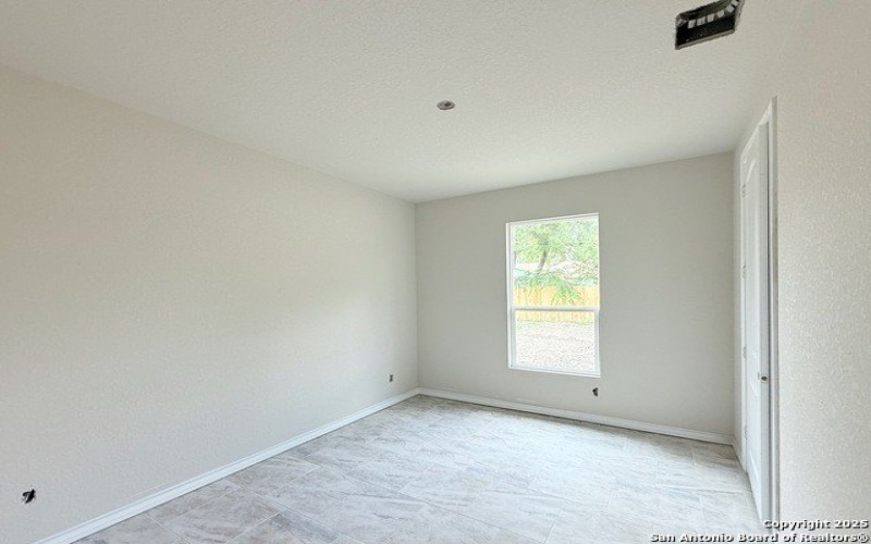 2412 Ceralvo St, San Antonio, TX 78237, 3 Habitaciones Habitaciones , ,2 BañosBaños,Residential,En Venta,2412 Ceralvo St,1881262
