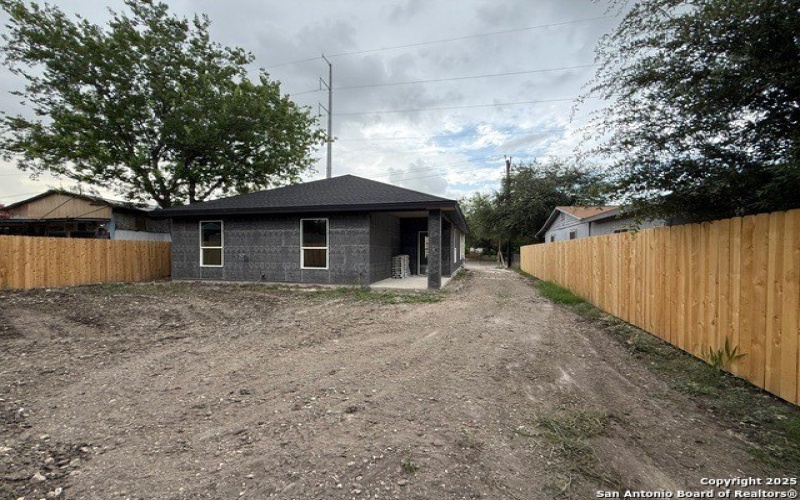 2412 Ceralvo St, San Antonio, TX 78237, 3 Habitaciones Habitaciones , ,2 BañosBaños,Residential,En Venta,2412 Ceralvo St,1881262