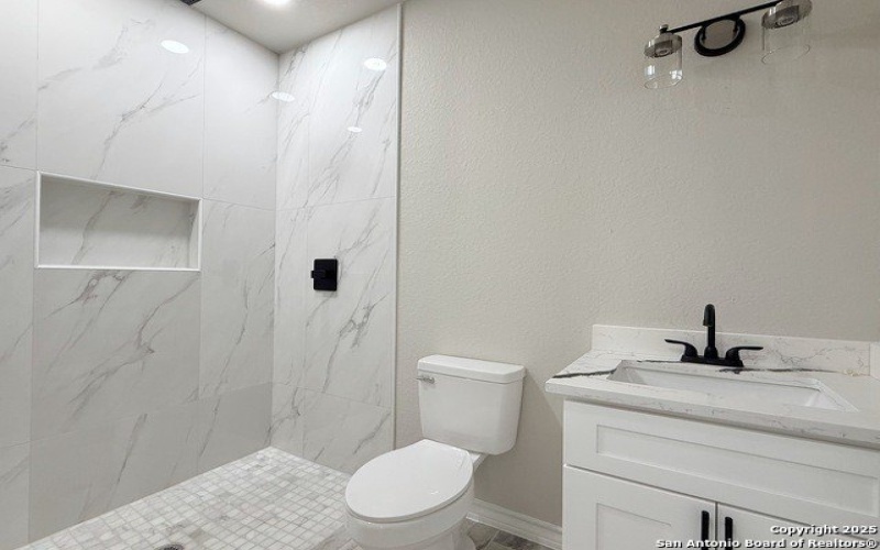 419 N San Ignacio Ave, San Antonio, TX 78228, 4 Habitaciones Habitaciones , ,3 BañosBaños,Residential,En Venta,419 N San Ignacio Ave,0,1881275