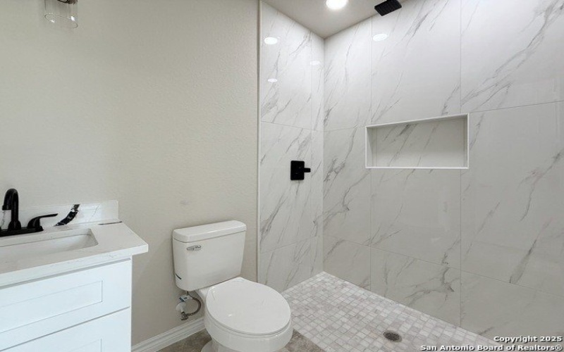 419 N San Ignacio Ave, San Antonio, TX 78228, 4 Habitaciones Habitaciones , ,3 BañosBaños,Residential,En Venta,419 N San Ignacio Ave,0,1881275