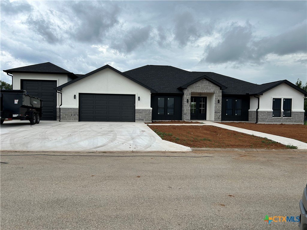 103 Still Meadow Drive, Kingsland, TX 78639, 4 Habitaciones Habitaciones , ,3 BañosBaños,Residential,En Venta,103 Still Meadow Drive,585613