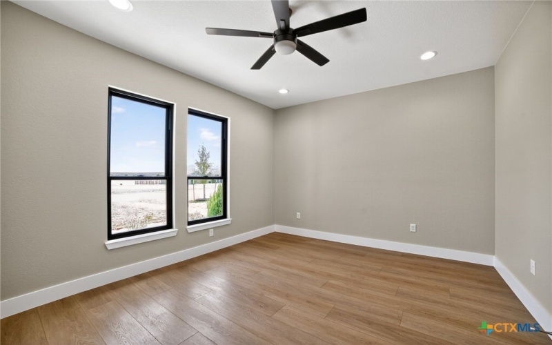 103 Still Meadow Drive, Kingsland, TX 78639, 4 Habitaciones Habitaciones , ,3 BañosBaños,Residential,En Venta,103 Still Meadow Drive,0,585613