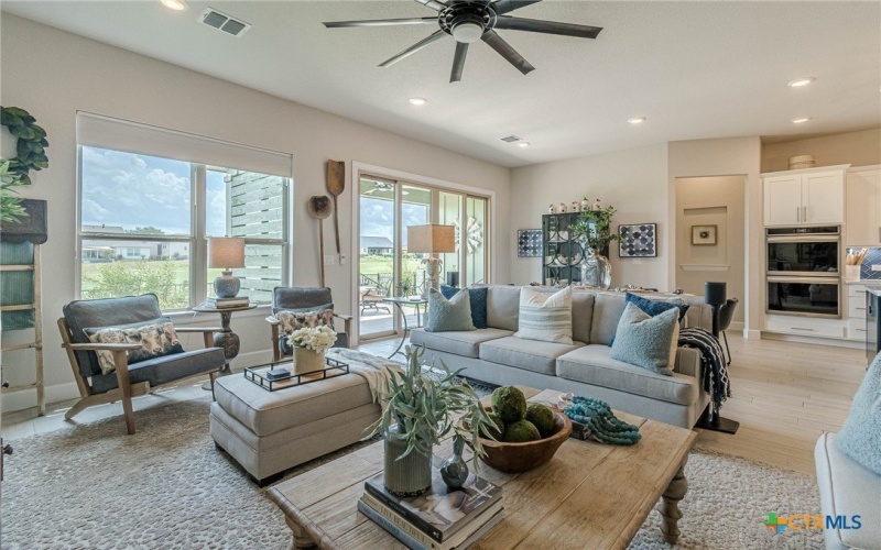 1308 Dancing Oak Lane, San Marcos, TX 78666, 2 Habitaciones Habitaciones , ,2 BañosBaños,Residential,En Venta,1308 Dancing Oak Lane,585620