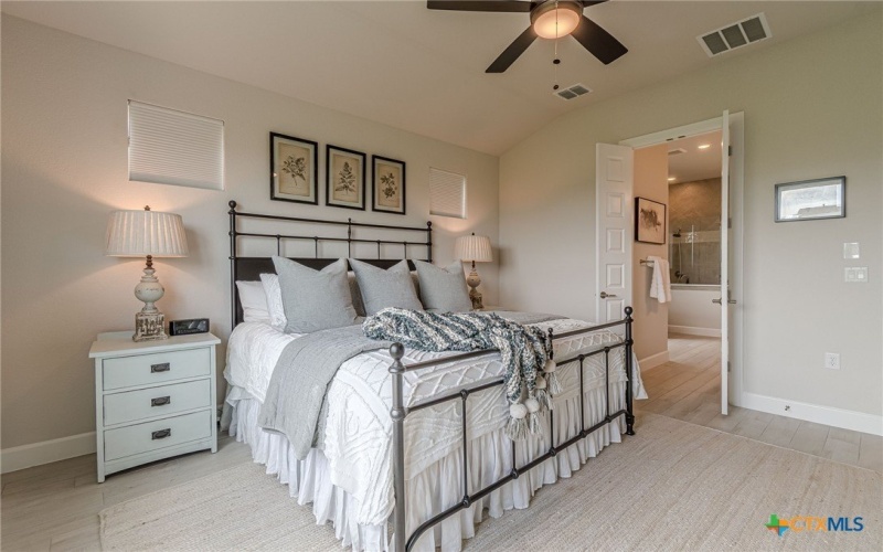 1308 Dancing Oak Lane, San Marcos, TX 78666, 2 Habitaciones Habitaciones , ,2 BañosBaños,Residential,En Venta,1308 Dancing Oak Lane,585620