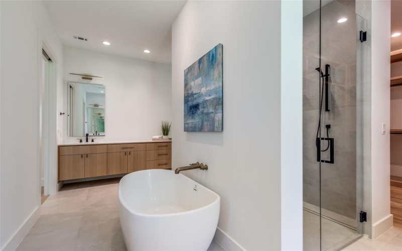 4025 Hockaday Drive, Dallas, TX 75229, 5 Bedrooms Bedrooms, ,6 BathroomsBathrooms,Residential,For Sale,4025 Hockaday Drive,20978777