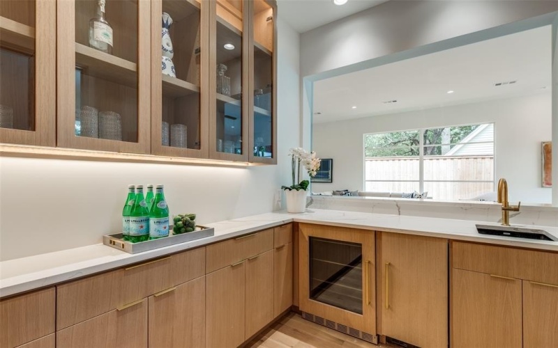 4025 Hockaday Drive, Dallas, TX 75229, 5 Bedrooms Bedrooms, ,6 BathroomsBathrooms,Residential,For Sale,4025 Hockaday Drive,20978777
