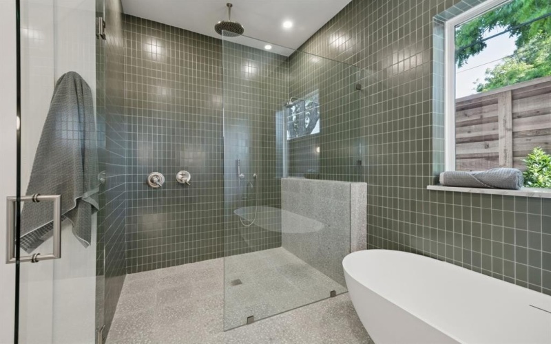 2029 Summit Avenue, Dallas, TX 75206, 3 Bedrooms Bedrooms, ,5 BathroomsBathrooms,Residential,For Sale,2029 Summit Avenue,20979948