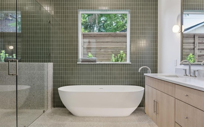 2029 Summit Avenue, Dallas, TX 75206, 3 Bedrooms Bedrooms, ,5 BathroomsBathrooms,Residential,For Sale,2029 Summit Avenue,20979948