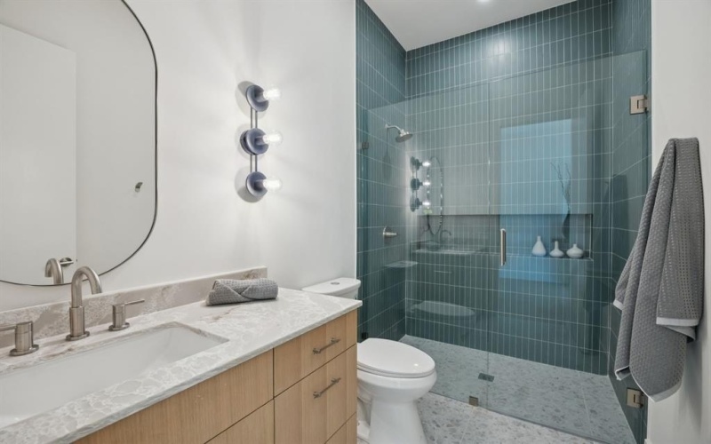 2029 Summit Avenue, Dallas, TX 75206, 3 Bedrooms Bedrooms, ,5 BathroomsBathrooms,Residential,For Sale,2029 Summit Avenue,20979948
