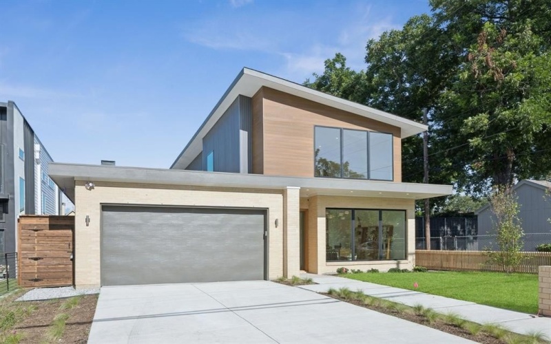 2029 Summit Avenue, Dallas, TX 75206, 3 Bedrooms Bedrooms, ,5 BathroomsBathrooms,Residential,For Sale,2029 Summit Avenue,20979948
