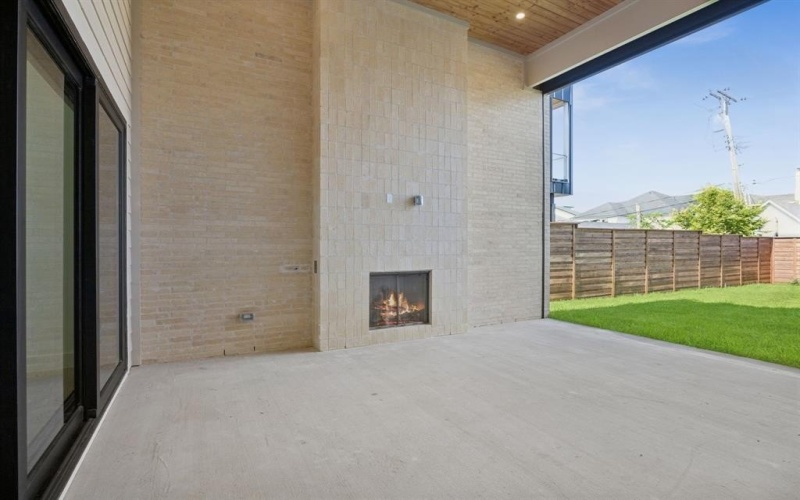 2029 Summit Avenue, Dallas, TX 75206, 3 Bedrooms Bedrooms, ,5 BathroomsBathrooms,Residential,For Sale,2029 Summit Avenue,20979948