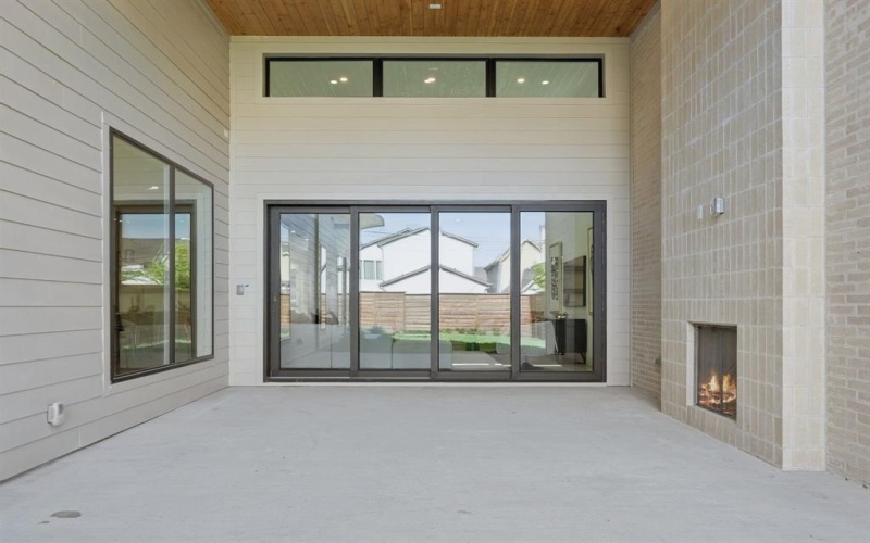 2029 Summit Avenue, Dallas, TX 75206, 3 Bedrooms Bedrooms, ,5 BathroomsBathrooms,Residential,For Sale,2029 Summit Avenue,20979948