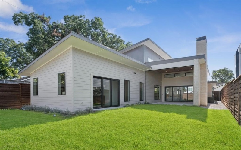2029 Summit Avenue, Dallas, TX 75206, 3 Bedrooms Bedrooms, ,5 BathroomsBathrooms,Residential,For Sale,2029 Summit Avenue,20979948