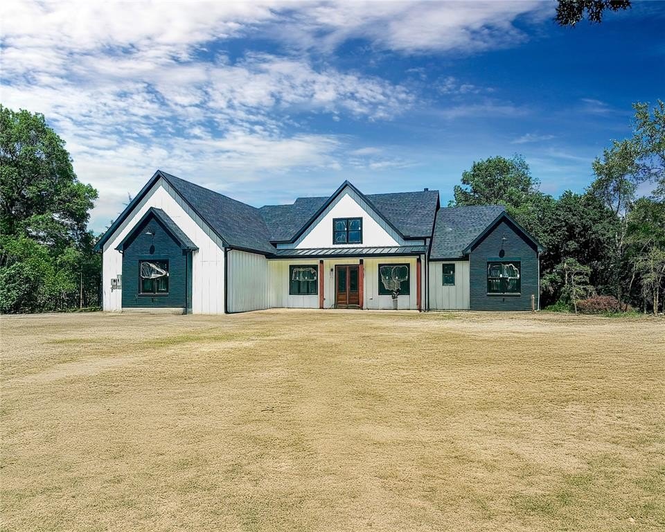 1418 Oak Hill Drive, Van Alstyne, TX 75495, 4 Bedrooms Bedrooms, ,3 BathroomsBathrooms,Residential,For Sale,1418 Oak Hill Drive,20984648