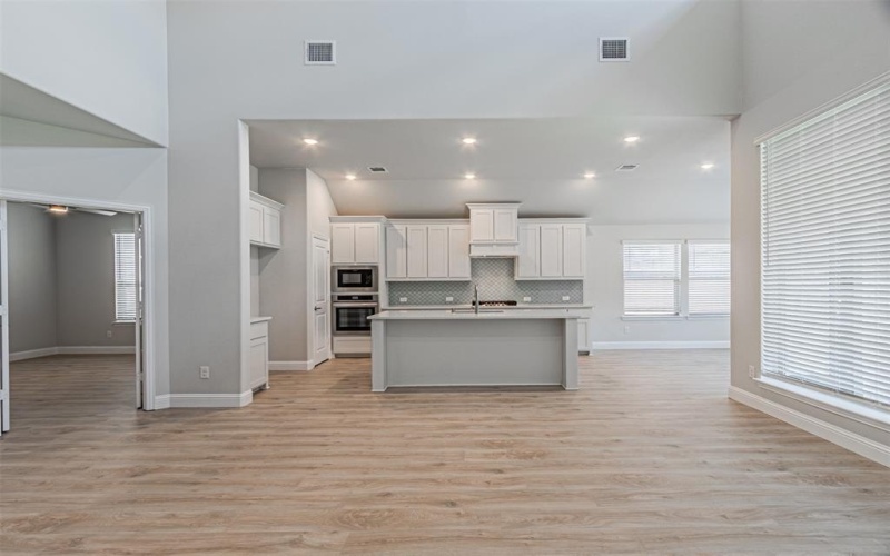 14429 McClint Street, Pilot Point, TX 75009, 5 Bedrooms Bedrooms, ,5 BathroomsBathrooms,Residential,For Sale,14429 McClint Street,20985135
