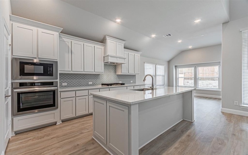 14429 McClint Street, Pilot Point, TX 75009, 5 Bedrooms Bedrooms, ,5 BathroomsBathrooms,Residential,For Sale,14429 McClint Street,20985135