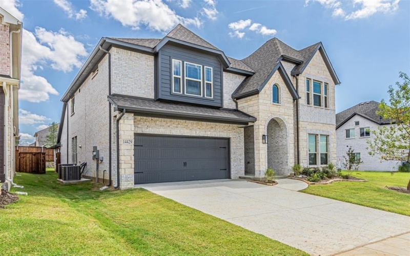 14429 McClint Street, Pilot Point, TX 75009, 5 Bedrooms Bedrooms, ,5 BathroomsBathrooms,Residential,For Sale,14429 McClint Street,20985135