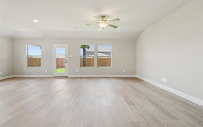 463 Yellowstar Lane, Lavon, TX 75166, 4 Bedrooms Bedrooms, ,3 BathroomsBathrooms,Residential,For Sale,463 Yellowstar Lane,20985338