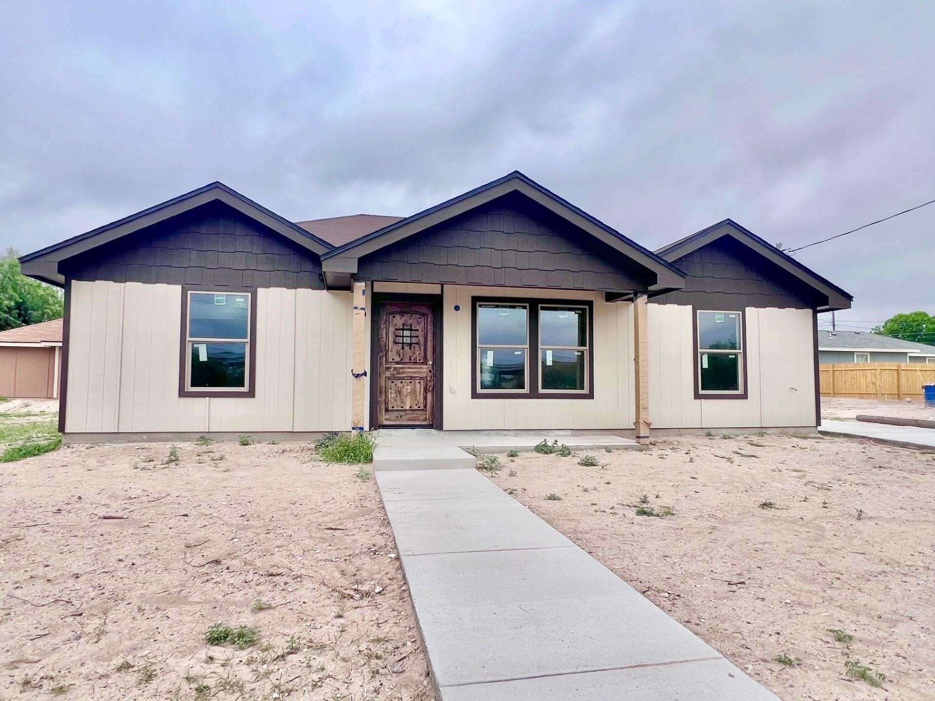 1246 Leonel Martinez, Del Rio, TX 78840, 3 Bedrooms Bedrooms, ,2 BathroomsBathrooms,Residential,For Sale,1246 Leonel Martinez,206956