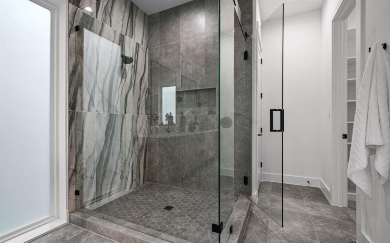 1012 Grandview Avenue, Dallas, TX 75223, 3 Habitaciones Habitaciones , ,2 BañosBaños,Residential,En Venta,1012 Grandview Avenue,20986311