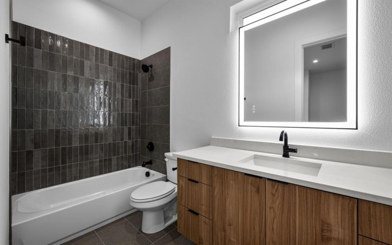 1012 Grandview Avenue, Dallas, TX 75223, 3 Habitaciones Habitaciones , ,2 BañosBaños,Residential,En Venta,1012 Grandview Avenue,20986311
