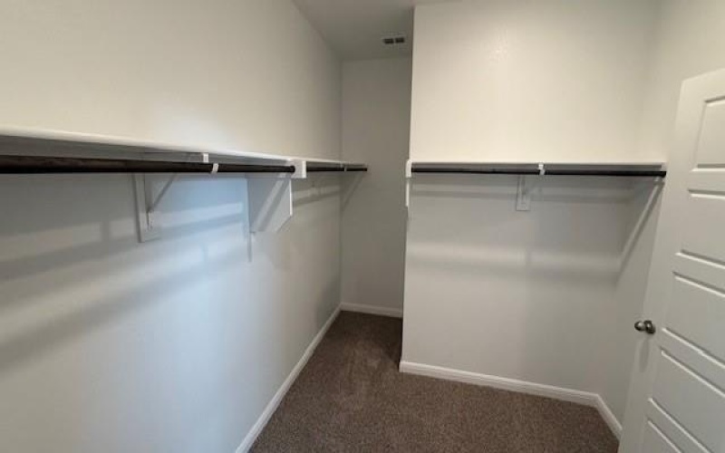 1924 PREAKNESS Drive, Granbury, TX 76049, 4 Habitaciones Habitaciones , ,2 BañosBaños,Residential,En Venta,1924 PREAKNESS Drive,20986769