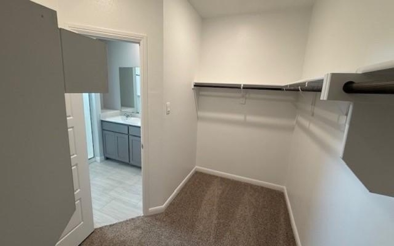 1924 PREAKNESS Drive, Granbury, TX 76049, 4 Habitaciones Habitaciones , ,2 BañosBaños,Residential,En Venta,1924 PREAKNESS Drive,20986769