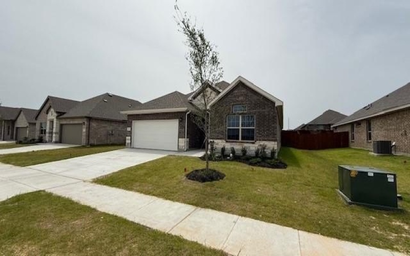1924 PREAKNESS Drive, Granbury, TX 76049, 4 Habitaciones Habitaciones , ,2 BañosBaños,Residential,En Venta,1924 PREAKNESS Drive,20986769