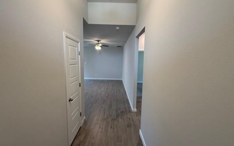 1948 PREAKNESS Drive, Granbury, TX 76049, 4 Habitaciones Habitaciones , ,2 BañosBaños,Residential,En Venta,1948 PREAKNESS Drive,20986805
