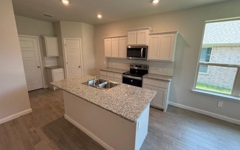 1948 PREAKNESS Drive, Granbury, TX 76049, 4 Habitaciones Habitaciones , ,2 BañosBaños,Residential,En Venta,1948 PREAKNESS Drive,20986805