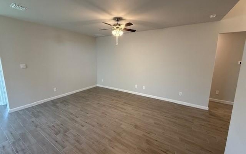1948 PREAKNESS Drive, Granbury, TX 76049, 4 Habitaciones Habitaciones , ,2 BañosBaños,Residential,En Venta,1948 PREAKNESS Drive,20986805