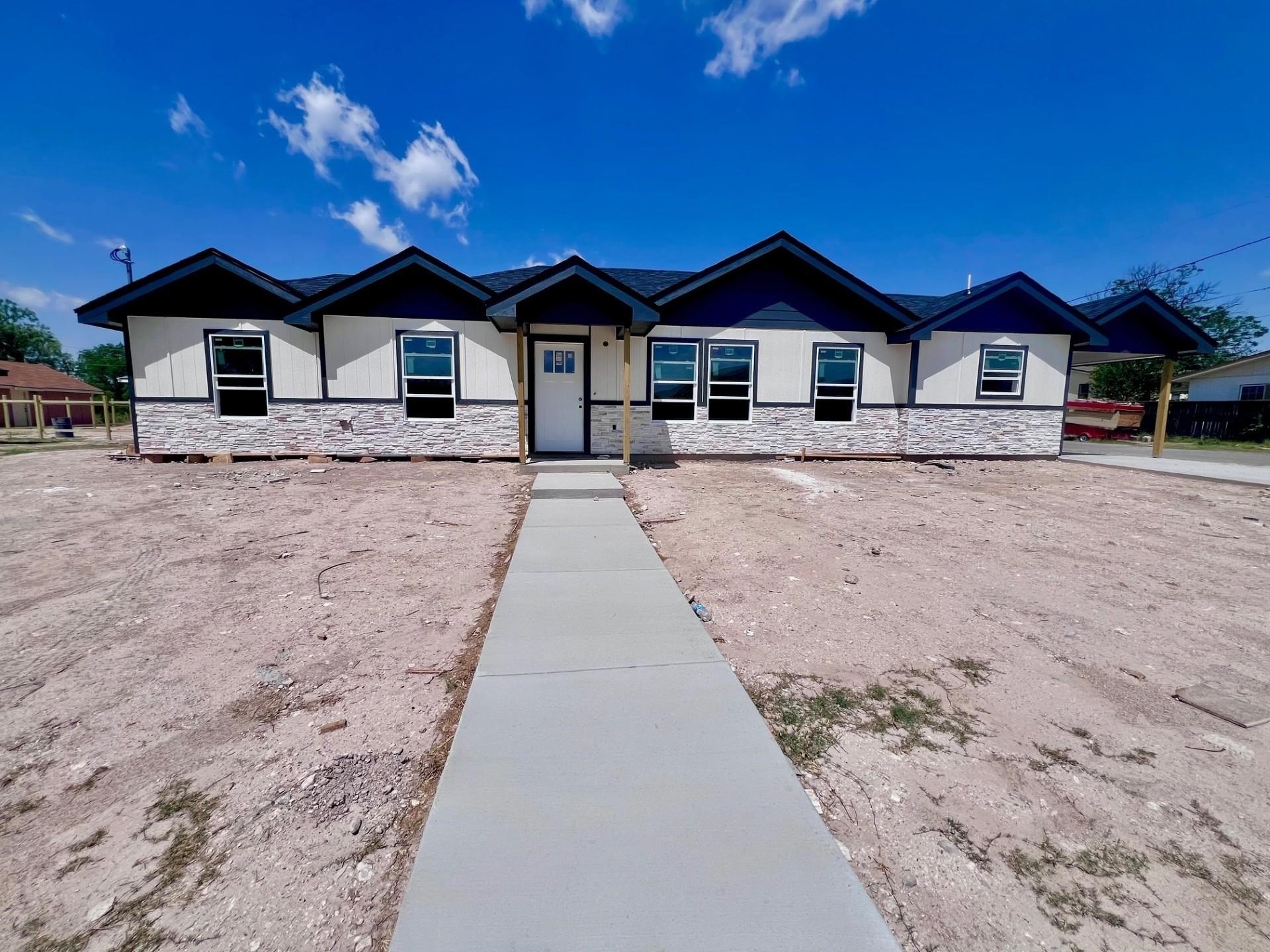 1202 Esparza, Del Rio, TX 78840, 3 Bedrooms Bedrooms, ,2 BathroomsBathrooms,Residential,For Sale,1202 Esparza,206957