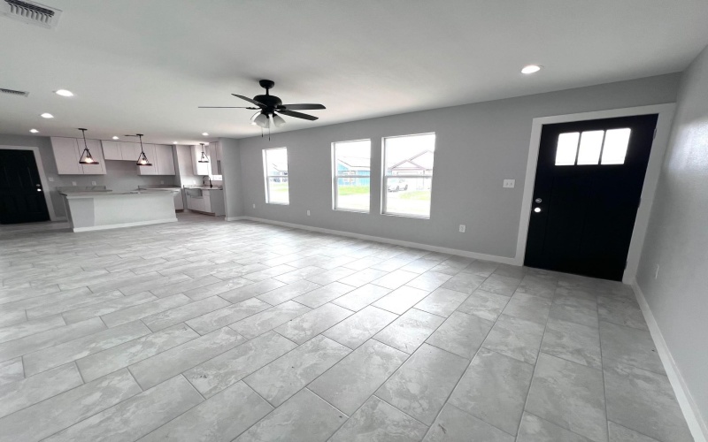 1202 Esparza, Del Rio, TX 78840, 3 Bedrooms Bedrooms, ,2 BathroomsBathrooms,Residential,For Sale,1202 Esparza,206957