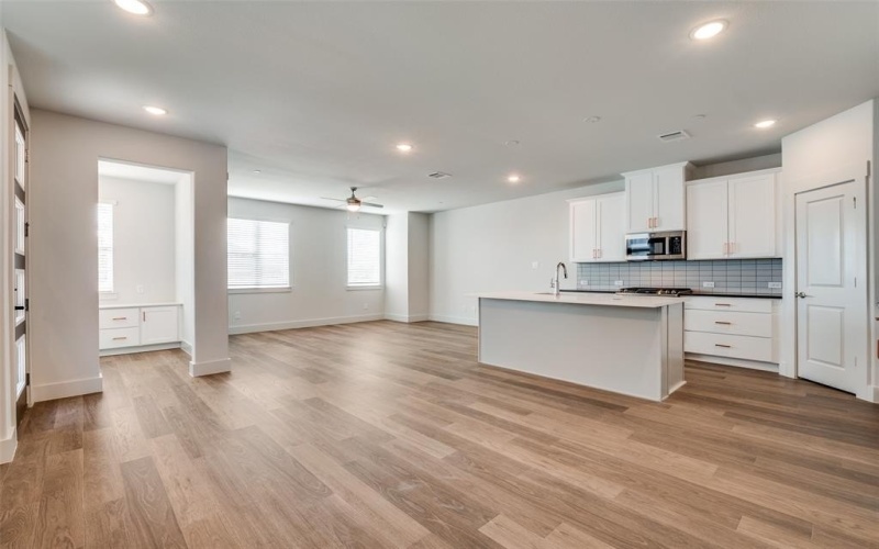 4553 Lamplights Drive, Prosper, TX 75078, 3 Bedrooms Bedrooms, ,2 BathroomsBathrooms,Residential,For Sale,4553 Lamplights Drive,20987303
