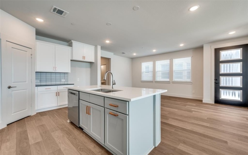4553 Lamplights Drive, Prosper, TX 75078, 3 Bedrooms Bedrooms, ,2 BathroomsBathrooms,Residential,For Sale,4553 Lamplights Drive,20987303