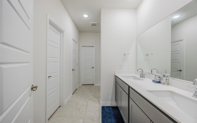 6209 Shaw Court, Aubrey, TX 76227, 4 Habitaciones Habitaciones , ,3 BañosBaños,Residential,En Venta,6209 Shaw Court,20988011