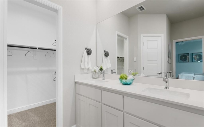 537 PICKETT CREEK Drive, Fort Worth, TX 76008, 4 Habitaciones Habitaciones , ,2 BañosBaños,Residential,En Venta,537 PICKETT CREEK Drive,20988710