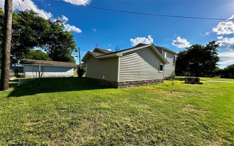 106 N Donald Street, Seymour, TX 76380, 3 Bedrooms Bedrooms, ,2 BathroomsBathrooms,Residential,For Sale,106 N Donald Street,20989230